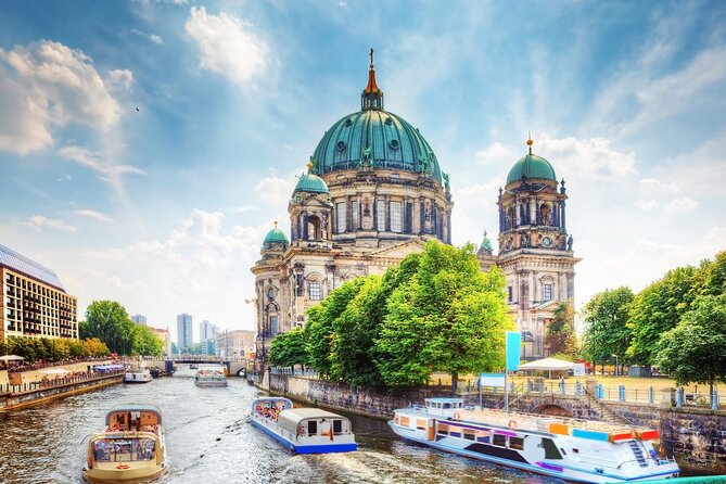 Deluxe Berlin: Hassle-Free Shore Tour from Warnemunde Cruise Port - Brandenburg Gate, Holocaust Memorial, and the sites that slow you down