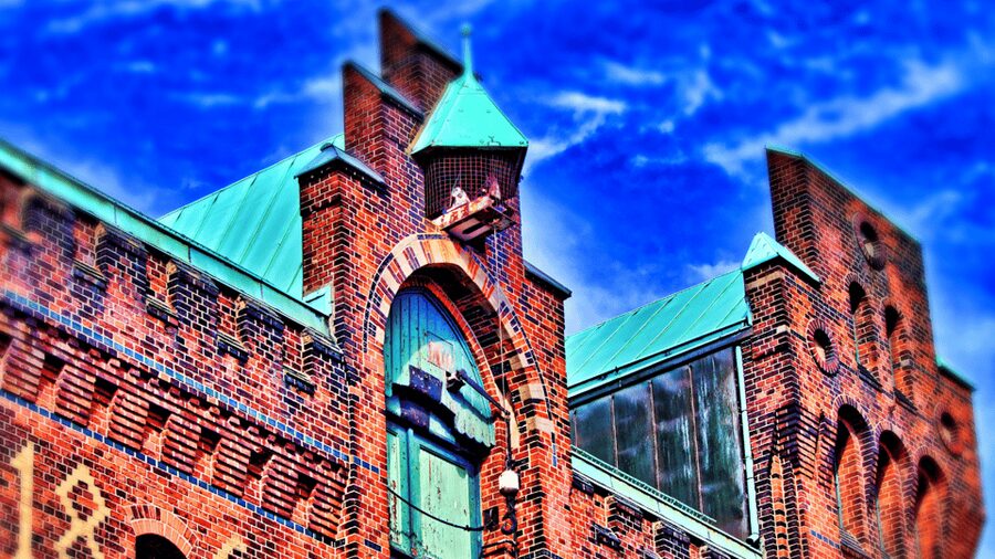 Die Kiez-Kapitän Hamburger Stadtführung & Speicherstadt Tour - From Jungfernstieg to the Elbphilharmonie, what the 2-hour route really covers