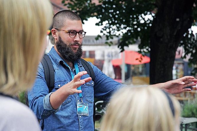 Discover Berlin Half-Day Walking Tour - Stops that feel random until your guide ties them together