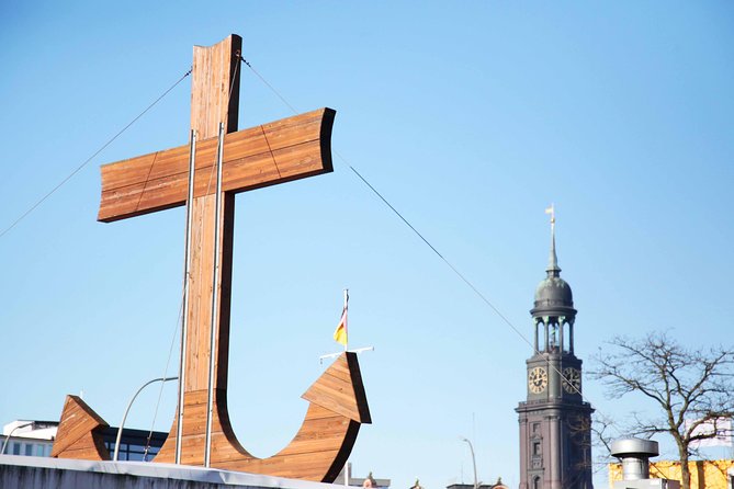Discover Hamburg Walking Tour - Elbe Waterfront Finish: Elbphilharmonie-Platz and the Modern Hamburg Feeling