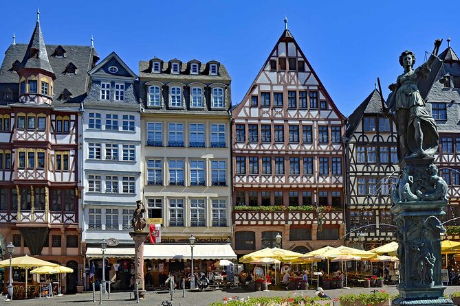 Discover the Heart of Frankfurt - City Tour in German - Inside access that depends on openings