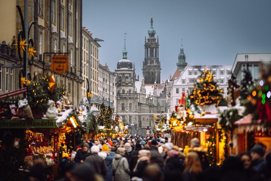 Dresden: Advent Tour with Stollen Tasting and Mulled Wine - Procession of Princes and Old Town squares: less wandering, more meaning