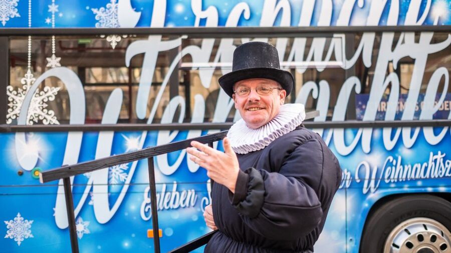Dresden: Christmas Sightseeing Tour with a 'Pflaumentoffel' - Where the tour starts: Postplatz and meeting your guide