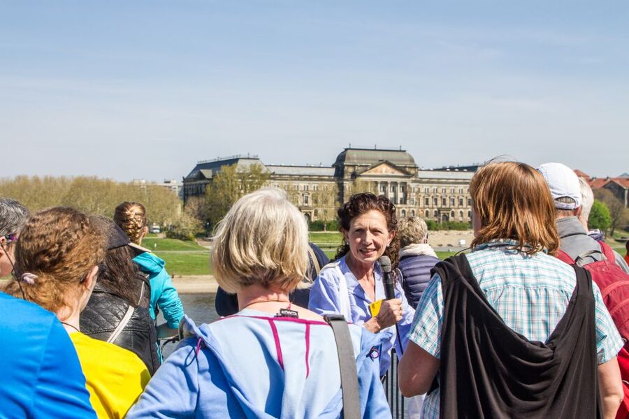 Dresden: Complete Walking Tour with Frauenkirche Visit - Zwinger District and Saxon Baroque: reading the stories in stone