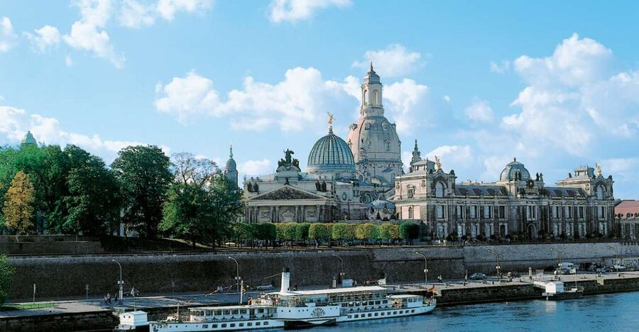 Dresden: Elbe River Cruise to Meissen - Meeting at Piers 1-7 under Brühlsche Terrasse, and boarding on time
