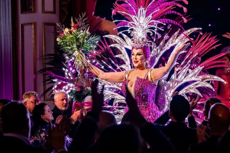 Dresden: Entrance Ticket for Travesty Revue Show - Reserved tables and service staff: your comfort matters