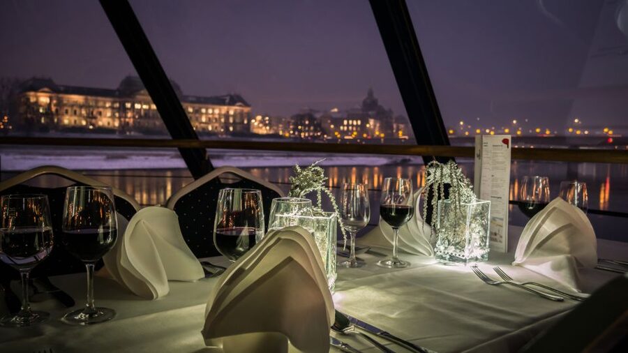 Dresden: Evening River Cruise with Dinner - Your Night Route: Blue Wonder, Pillnitz Palace, and Old Town Lights