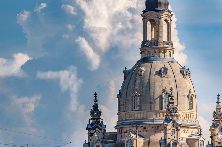 Dresden: Guided City Walk and Panometer Entrance Ticket - From the QF Passage to the old town, the pacing makes sense