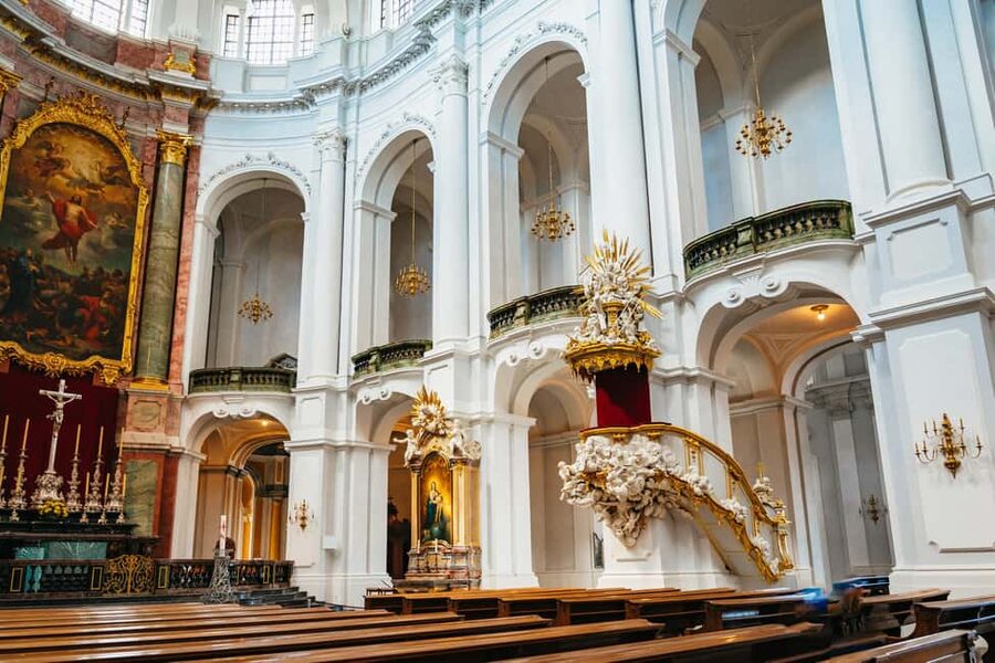 Dresden: Guided City Walk with a Cup of Coffee - Semperoper: the face of Dresden’s baroque ambition