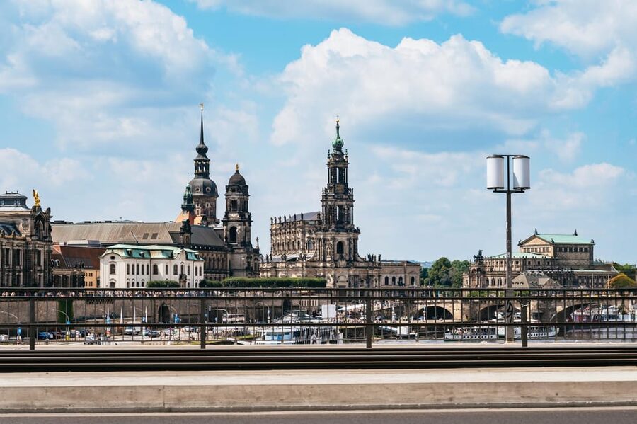 Dresden: Guided Sightseeing Tour in Classic Trabi Car - Should you book the Dresden guided Trabi car tour?