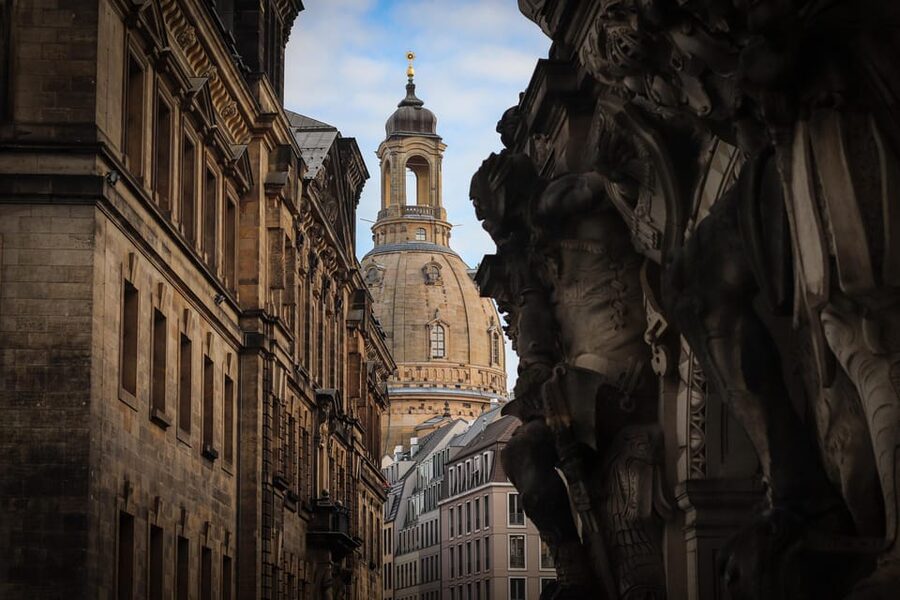 Dresden: Guided Tour with Beer Tasting - The guide factor: humor, speed, and learning without it feeling like homework