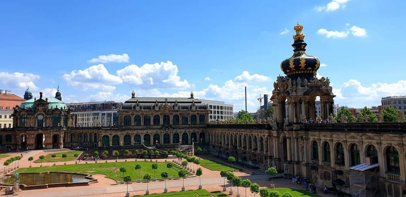 Dresden: Guided Walking Tour and Chocolate Museum Ticket - Timing Your Day Around Museum Hours and the 4:00 PM Note