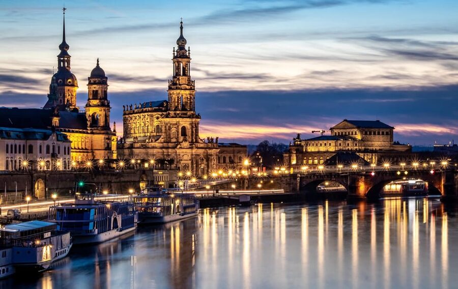 Dresden Old Town - Guided Walking Tour in English - Starting at Neumarkt, Martin Luther Statue, Then Getting Oriented Fast