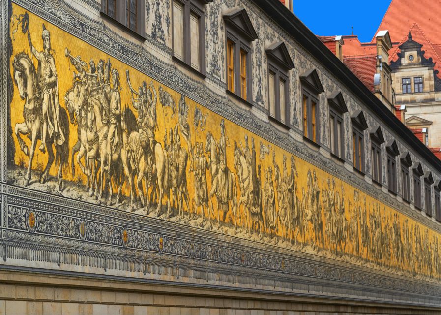 Dresden: Old Town Self-Guided Scavenger Hunt Tour - What to bring and how to avoid common hiccups