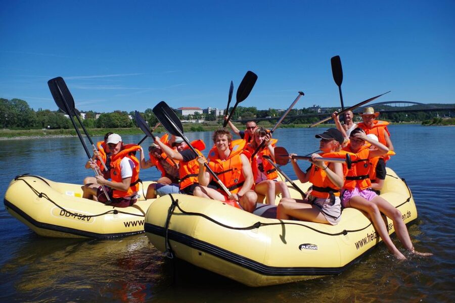 Dresden: Private Inflatable Boat Tour with Beer Garden Stop - Beer garden stop on the riverbanks: snack, drink, and a real pause