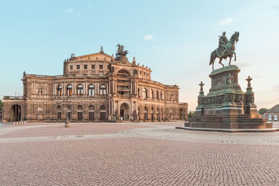Dresden: Segway Tour Along the Elbe and Old Town - Who this Dresden Segway tour is best for