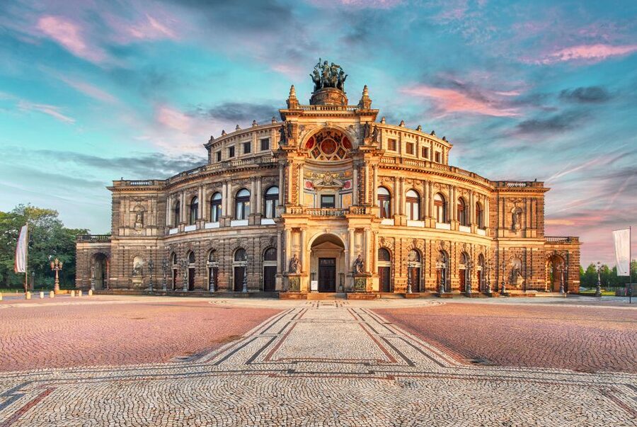 Dresden: Semperoper Guided Tour for Families - Quick take: who this is perfect for