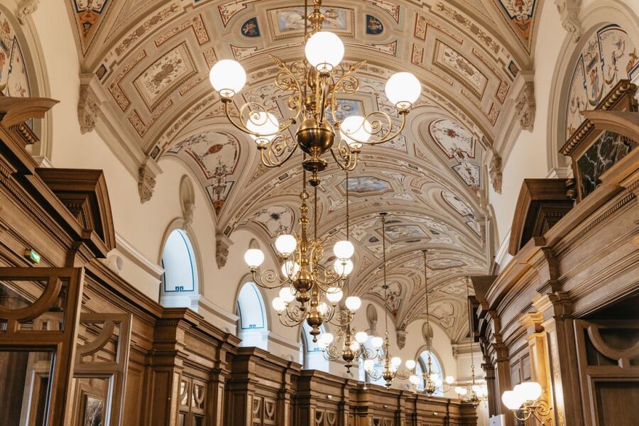 Dresden: Semperoper Tickets and Guided Tour - Who this tour is best for