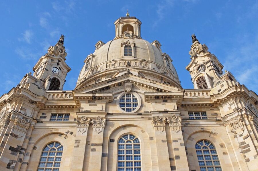 Dresden: Shared Small Group Walking Tour in English - Start at Schlossplatz, Find the Seated King