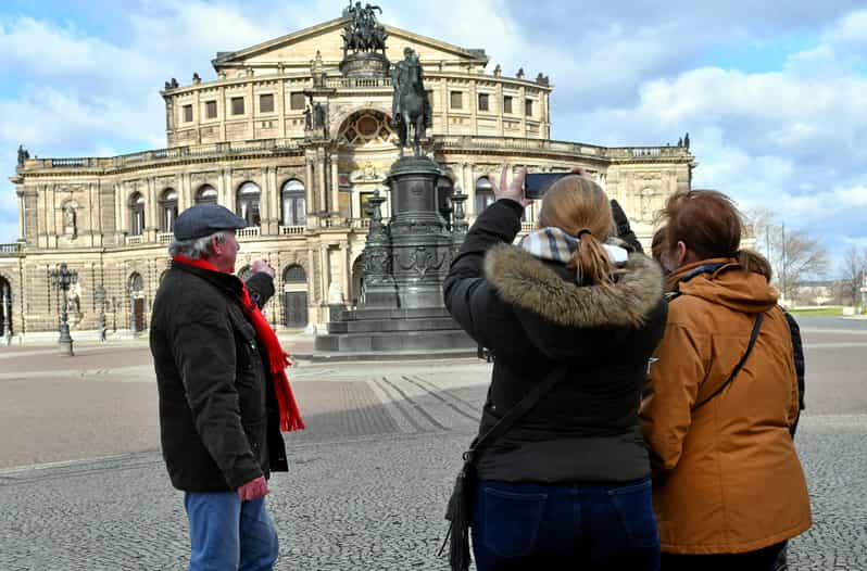 Dresden: Sightseeing Walking Tour in English - Baroque Highlights: Semper Opera and the Royal Castle Feeling