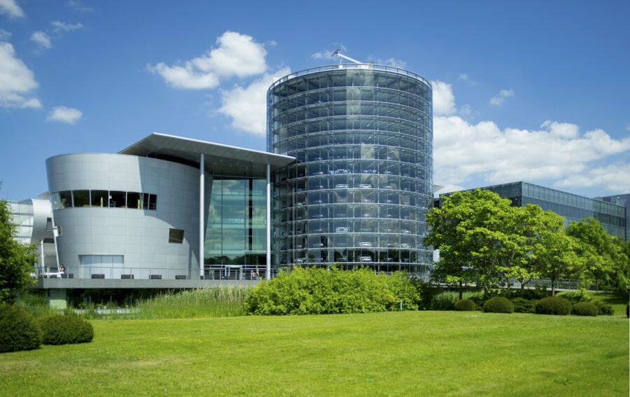 Dresden: Special Tour for Children & Families - Kids Tour at Die Gläserne Manufaktur: What Makes It Feel Different