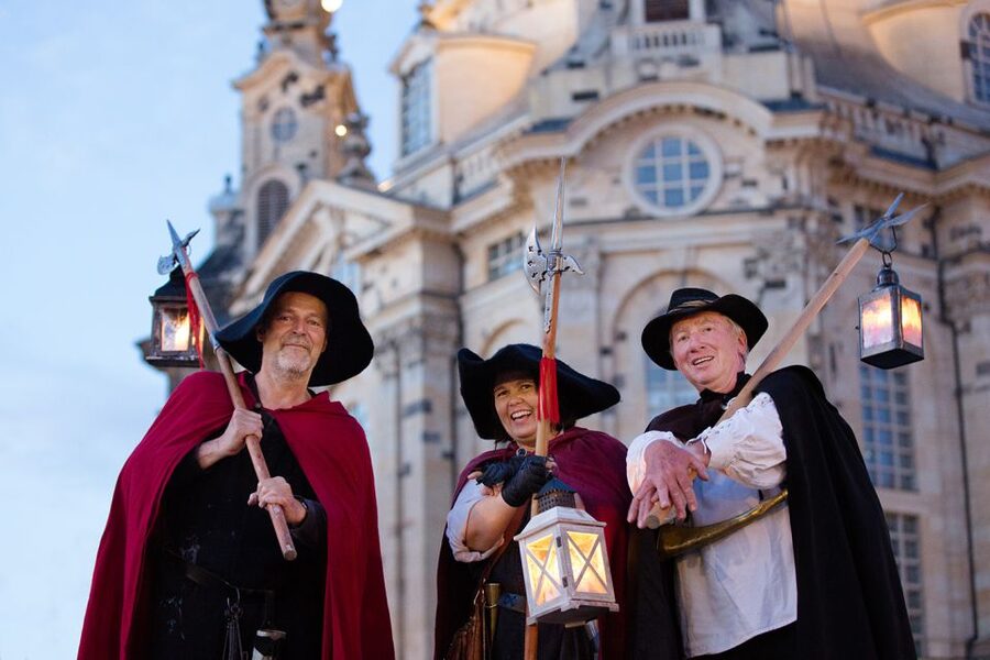 Dresden: The Original Night Watchman Tour in Lantern Light - Meeting point near Semper Opera House, plus the one date change to know