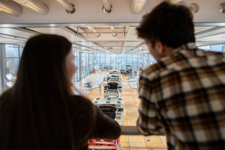 Dresden: Tour of VW's Transparent Factory - Who should book this VW Transparent Factory tour