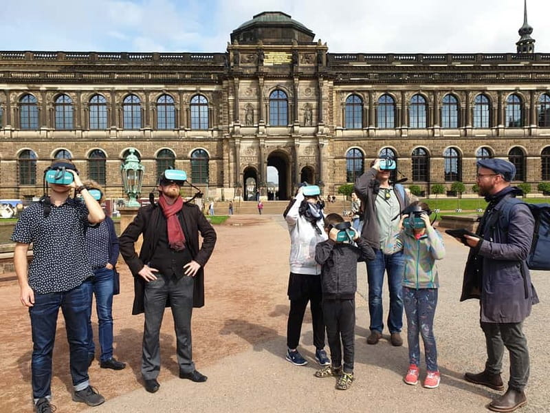 Dresden: Walking Tour with Virtual Reality elements - How the Mobile VR Headset Turns Streets Into a Timeline