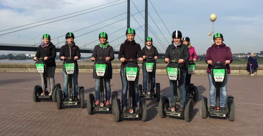 Düsseldorf: 2-Hour Segway Tour along the Rhine - Meeting at Rathausufer 20 and getting your legs under you