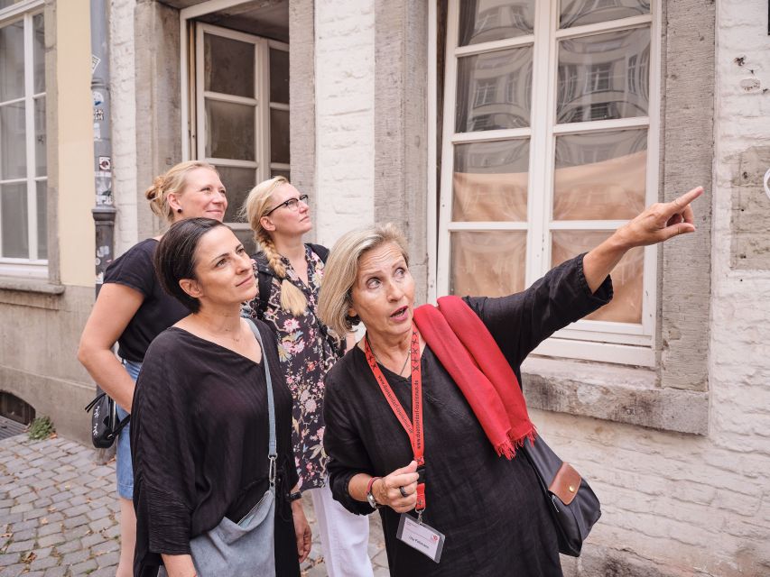 Düsseldorf: Altstadt Guided Tour - St. Lambertus, Jan Wellem, and the twist you will spot in seconds