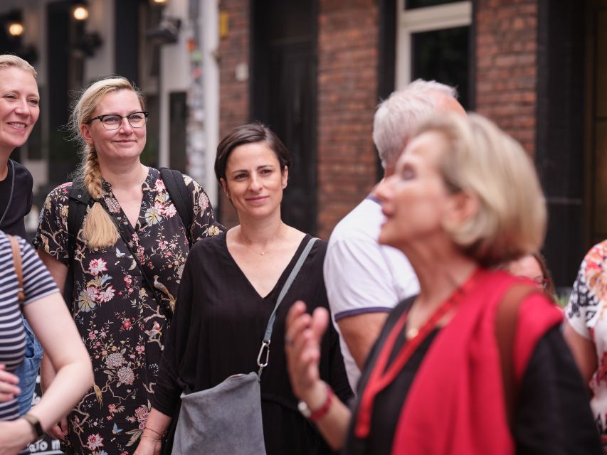 Düsseldorf: Altstadt Guided Tour - Maritime Museum free entry, and how to use it on the same day