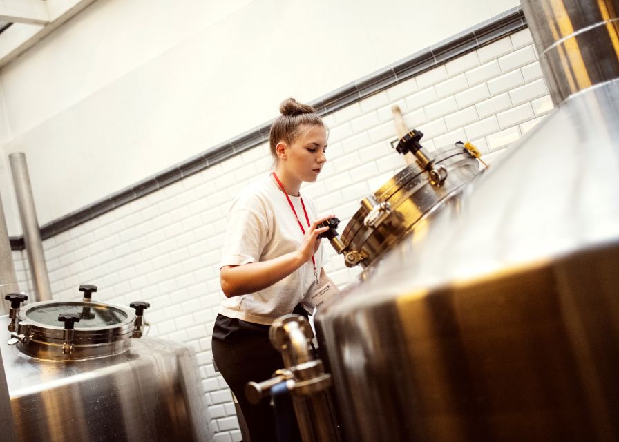 Düsseldorf: Brewery Tour with Alt Beer Tastings - Price and value: is $32 for 3 tastings a fair deal
