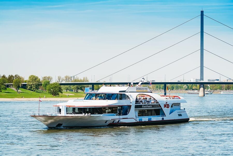 Düsseldorf: City Sightseeing Cruise on the Rhine - Audio Commentary in English and German, and How to Hear It
