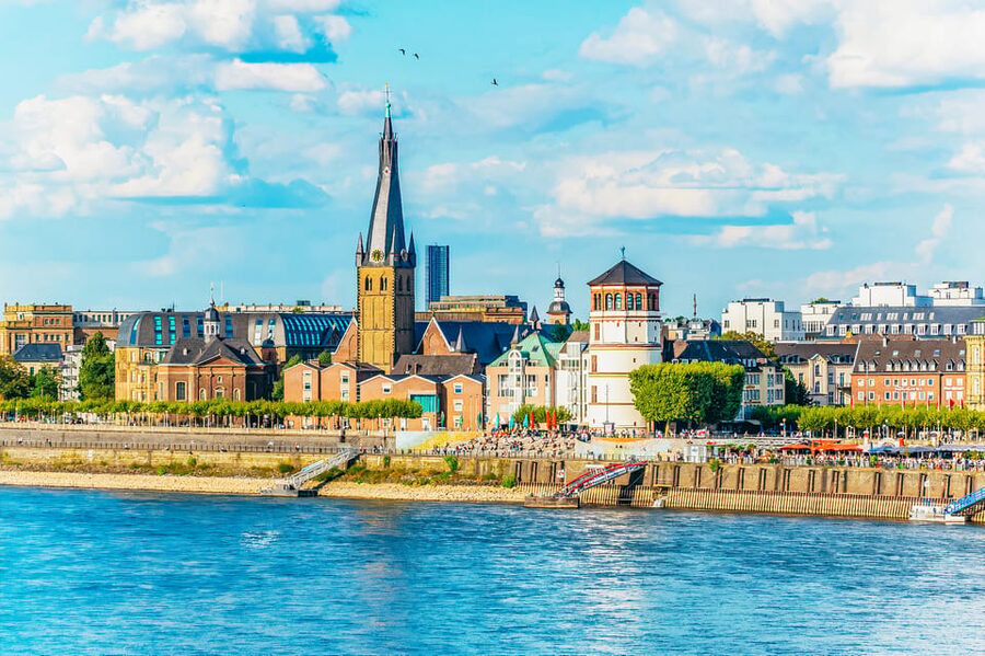 Düsseldorf: City Sightseeing Cruise on the Rhine - Where the Cruise Starts at Rheinwerft (and Why Early Helps)