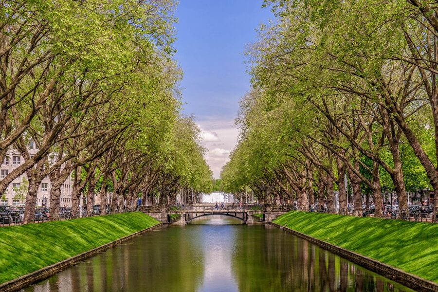 Düsseldorf: Classic City Segway Tour - Old Town and Burgplatz: Classic Düsseldorf Feels Closer Than You Expect