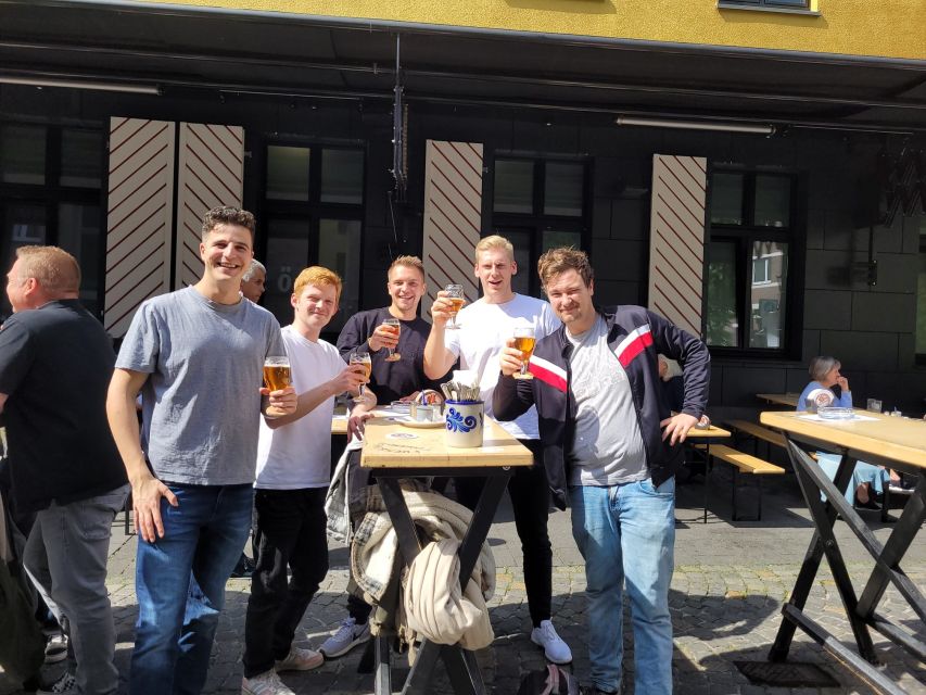 Düsseldorf: Guided Beer Tour with 4 Beers & a Flexible Route - Beer etiquette matters more than you think