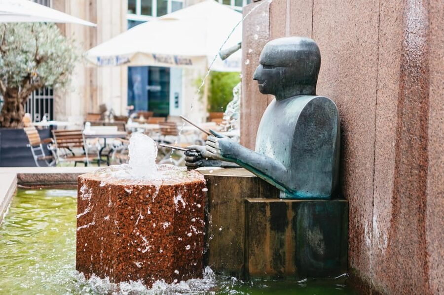 Düsseldorf: Guided City Architecture Walking Tour - The City Museum entry at Bergerallee 2