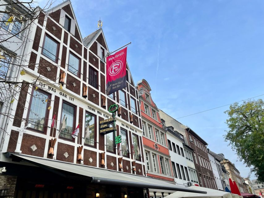 Düsseldorf: Guided Old Town Tour with Beer Break - Where locals eat, drink, and dance, plus how to use the tips
