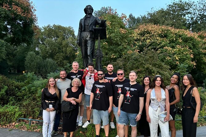 Düsseldorf PubCrawl: 4 Venues, Welcome Shots + Club Entry - The Guide Makes or Breaks It