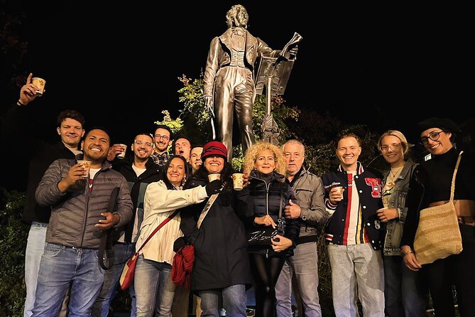 Düsseldorf PubCrawl: 4 Venues, Welcome Shots + Club Entry - Drinks Included, but You Stay in Control