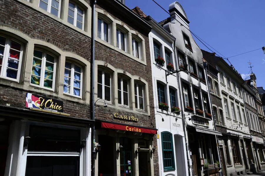 Düsseldorf: Tipping based - Old Town Walking Tour - FAQ
