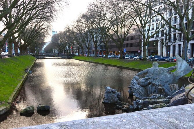 Düsseldorf Walking Tour: Explore Top Sights & Hidden Gems - A 2-hour circuit that explains Düsseldorf fast