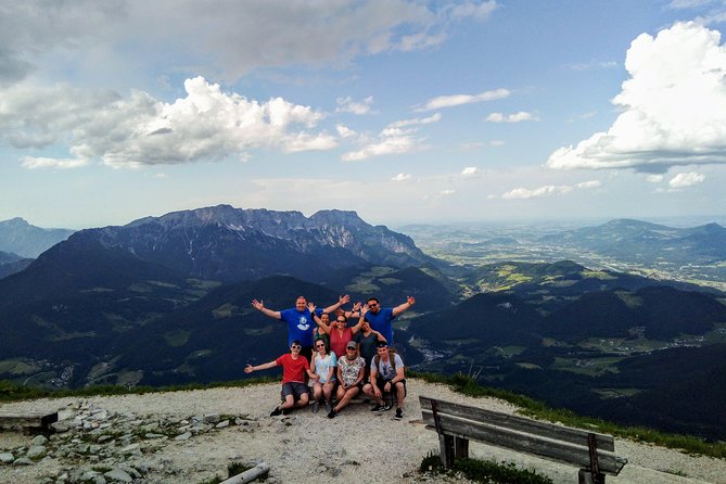 Eagle's Nest Hiking Tour - Timing and crowds: why arriving early changes the summit feel