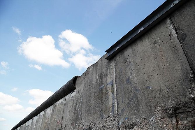 East Berlin and the Berlin Wall 2-Hour Walking Tour - Berlin Wall Memorial: touching the preserved section changes everything
