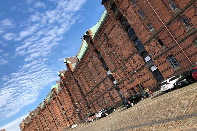 Elbe Philharmonic Hall, HafenCity and Speicherstadt tour - Quick Stops for Iconic Tickets: Miniatur Wunderland, Spicy’s, and Fleetschlösschen
