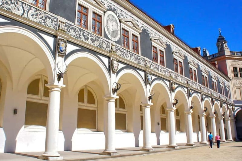 Elbfloren: Historical city tour - Following the Saxon trail: Fürstenzug and the royal atmosphere