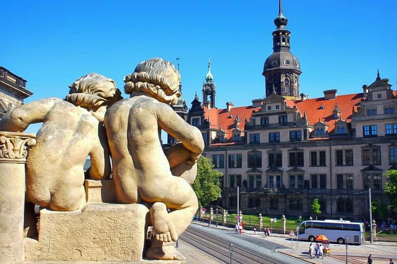 Elbfloren: Historical city tour - Zwinger: late baroque in guided form