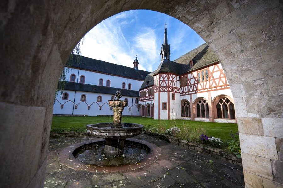 Eltville: Eberbach Monastery Entry Ticket - Monks’ bedrooms and dining hall: picture the daily routine