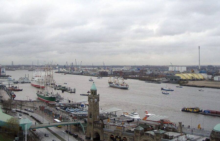 English Harbor&St. Pauli Pay-What-You-Want Walking Tour - Ending at St. Pauli U-Bahn, and what you can do next
