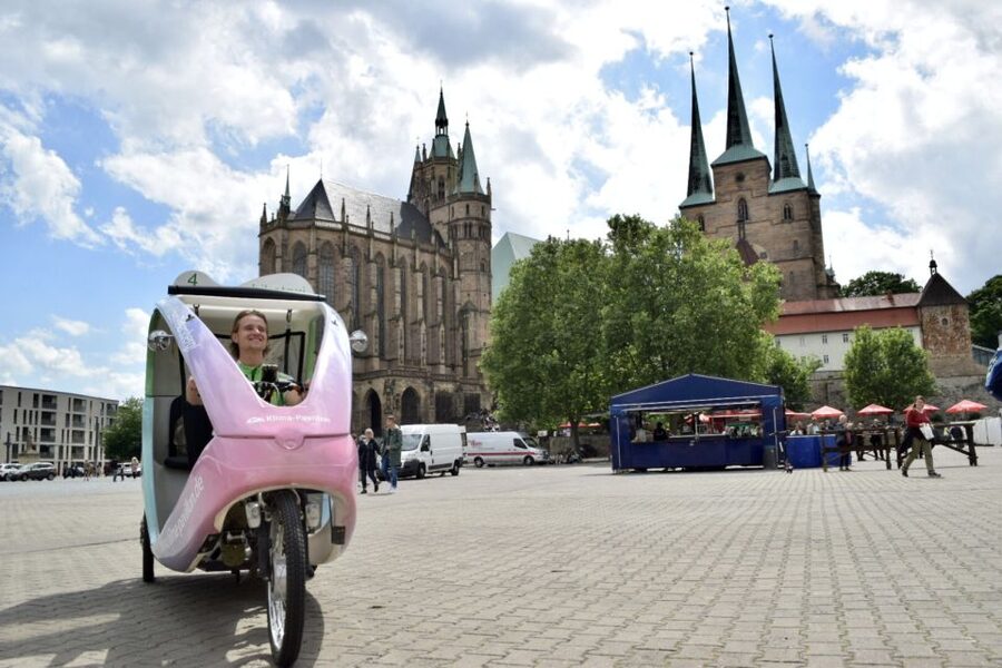 Erfurt: Private Guided Classic Old Town E-Rickshaw Tour - House of Sonneborn and the Waidspeicher, the early Erfurt stops